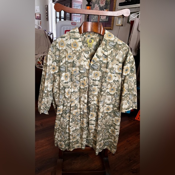 Duck Head Other - Duck Head men's shirt tropical design 3xl short sleeve. No defects